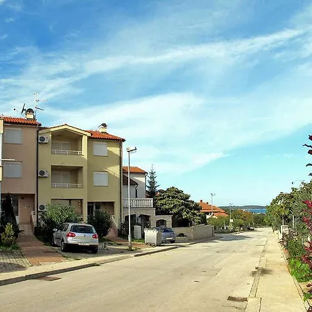 Apartman Vivoda Stinjan
